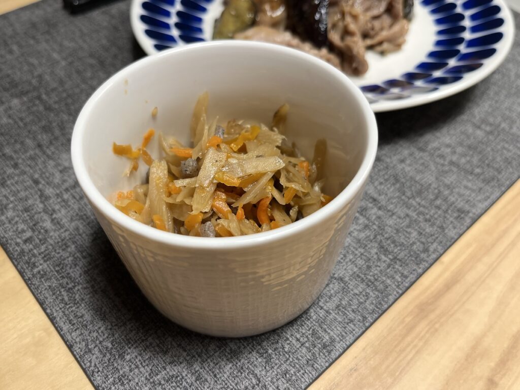 FitDishのお惣菜「きんぴら」盛り付け例