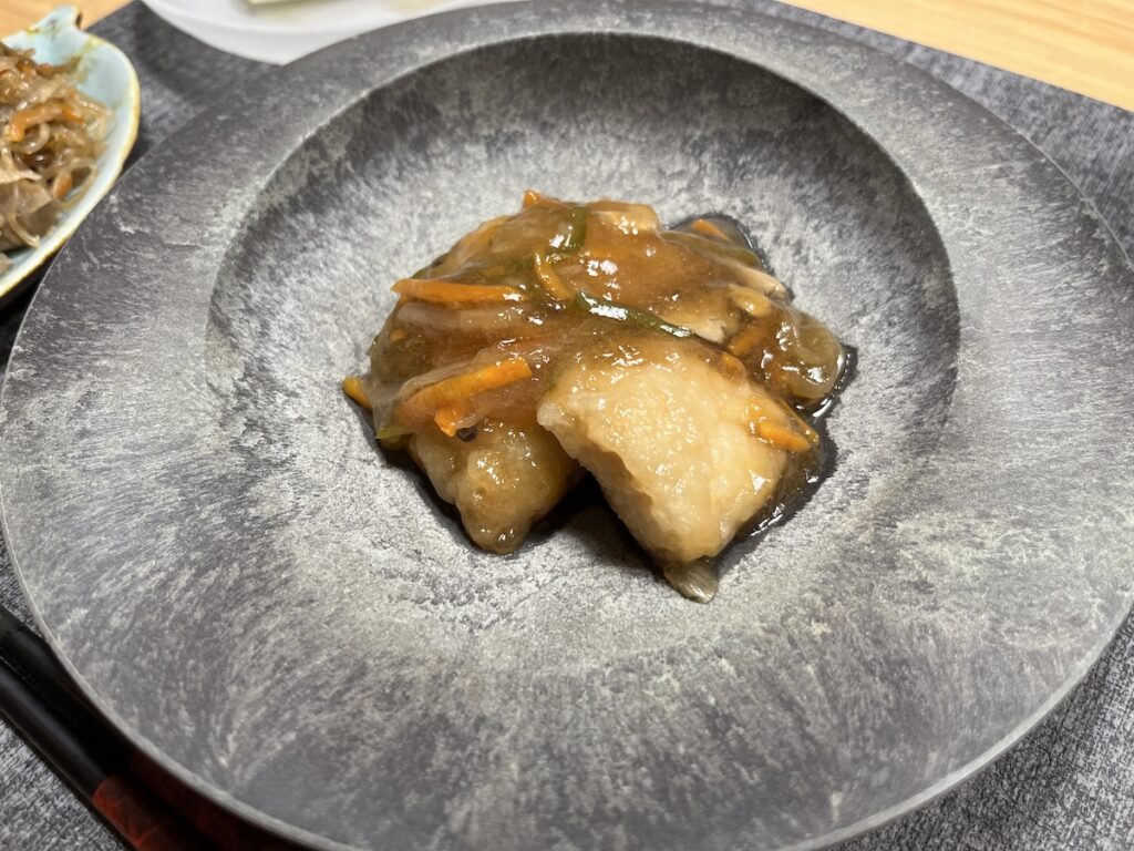 シェフの無添つくりおき【白身魚の野菜あんかけ】盛り付け例